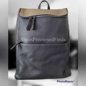 Pair of Bruno Magli leather back. Italian brand name but Made in Korea